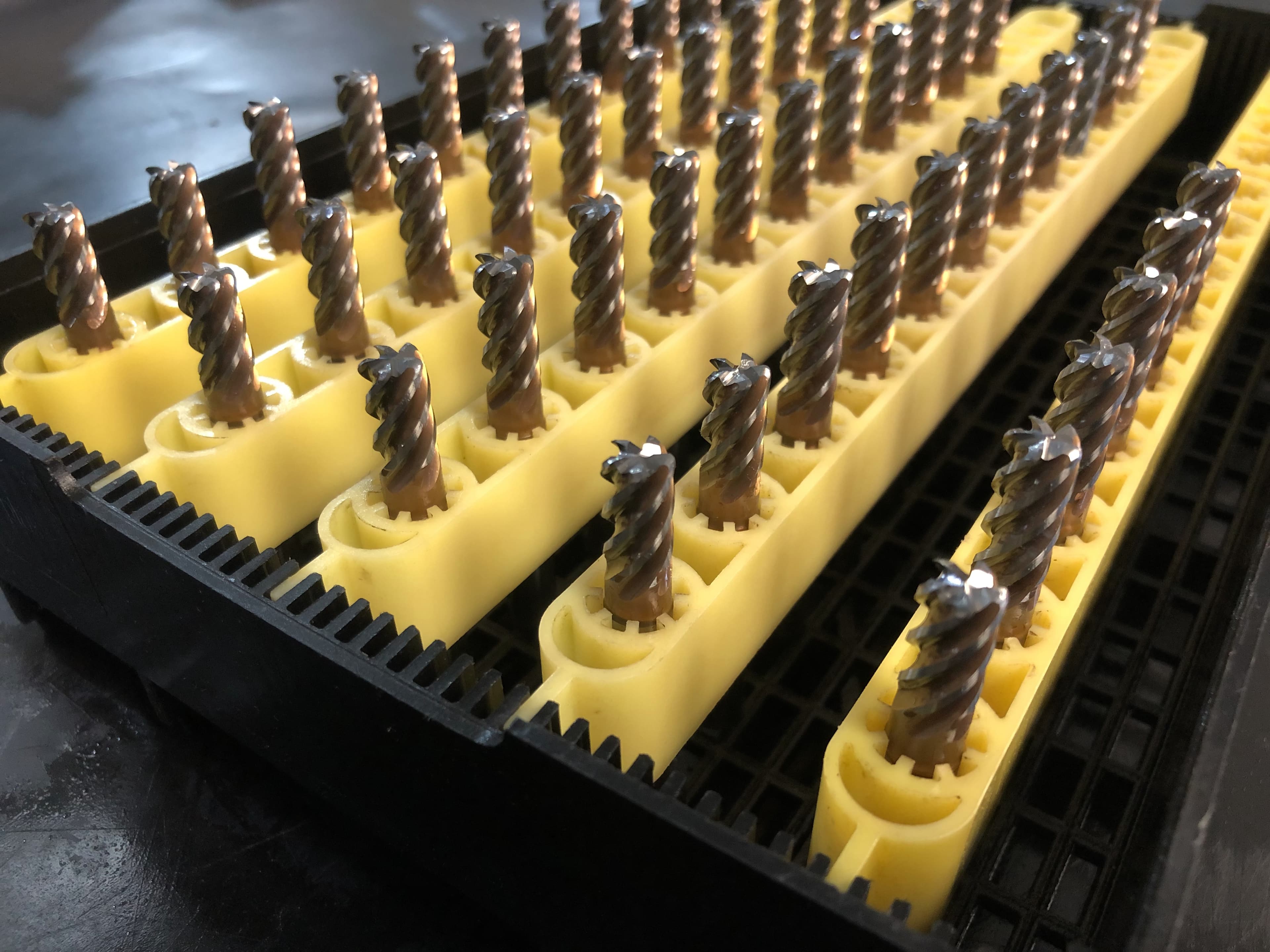 Cutting tool manufacturing, resharpening, reconditioning and coating services